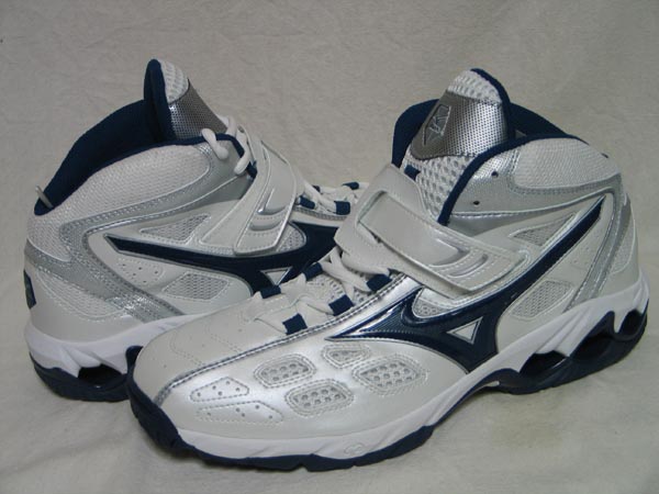 来个另类的 美津浓清凉篮球鞋 mizuno wave crystal 13kl72014@共